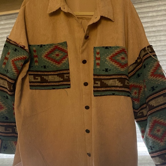 Shacket - Picture 2 of 7